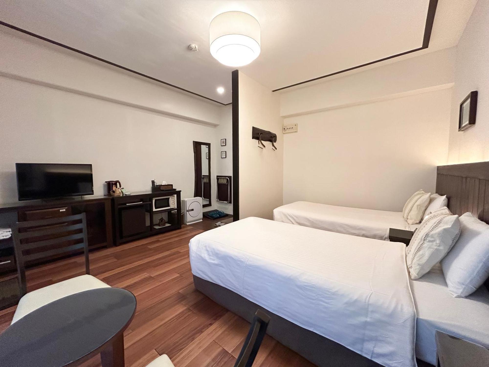 Pension Sunset Beach Nakijin Eksteriør billede