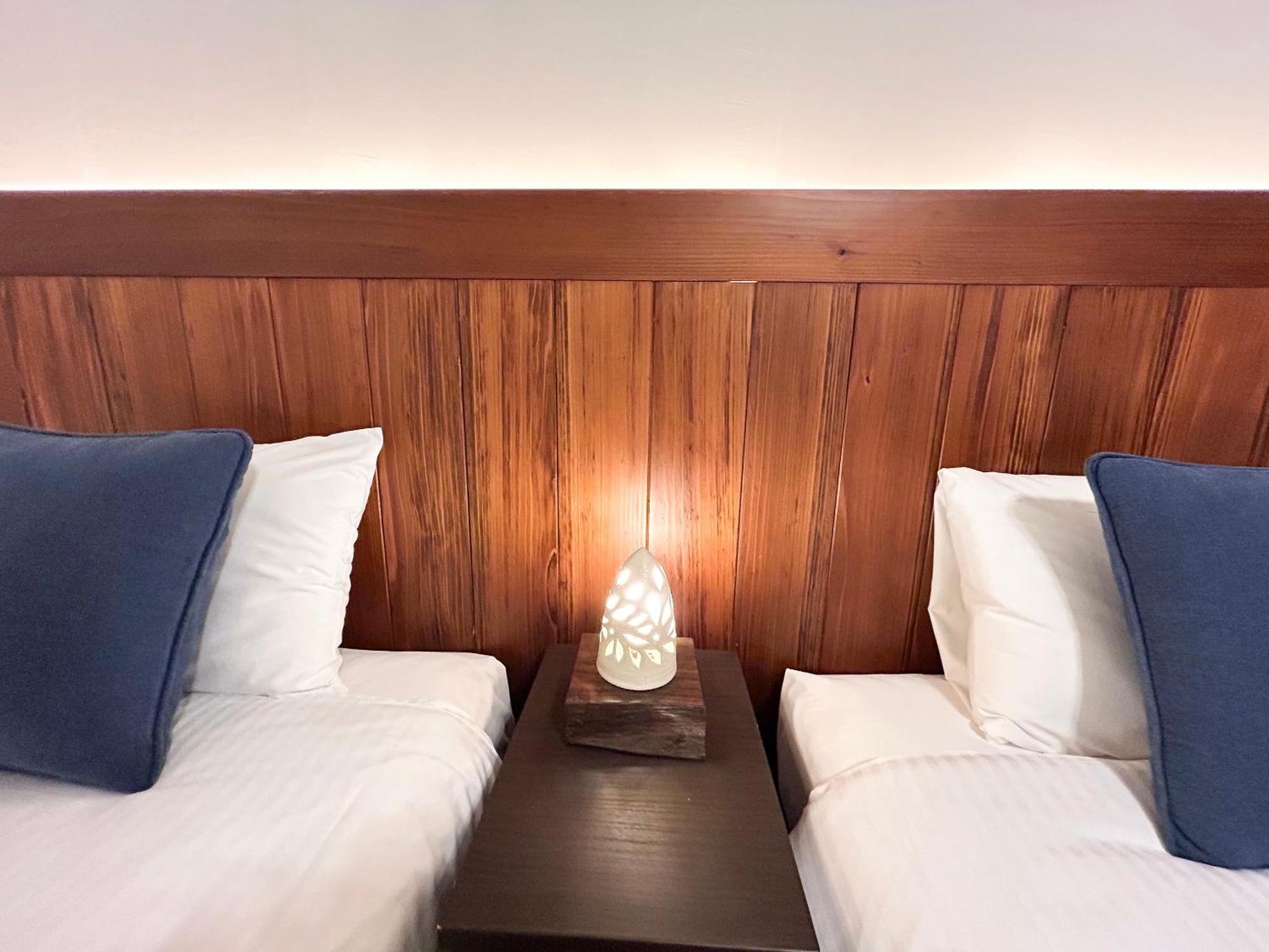 Pension Sunset Beach Nakijin Eksteriør billede