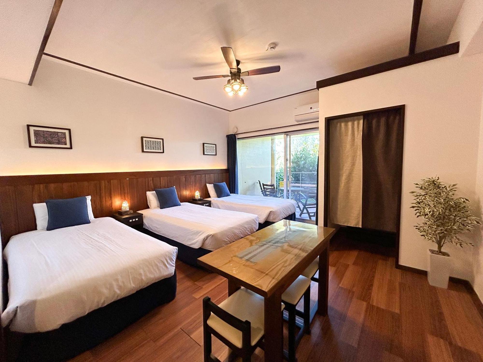 Pension Sunset Beach Nakijin Eksteriør billede