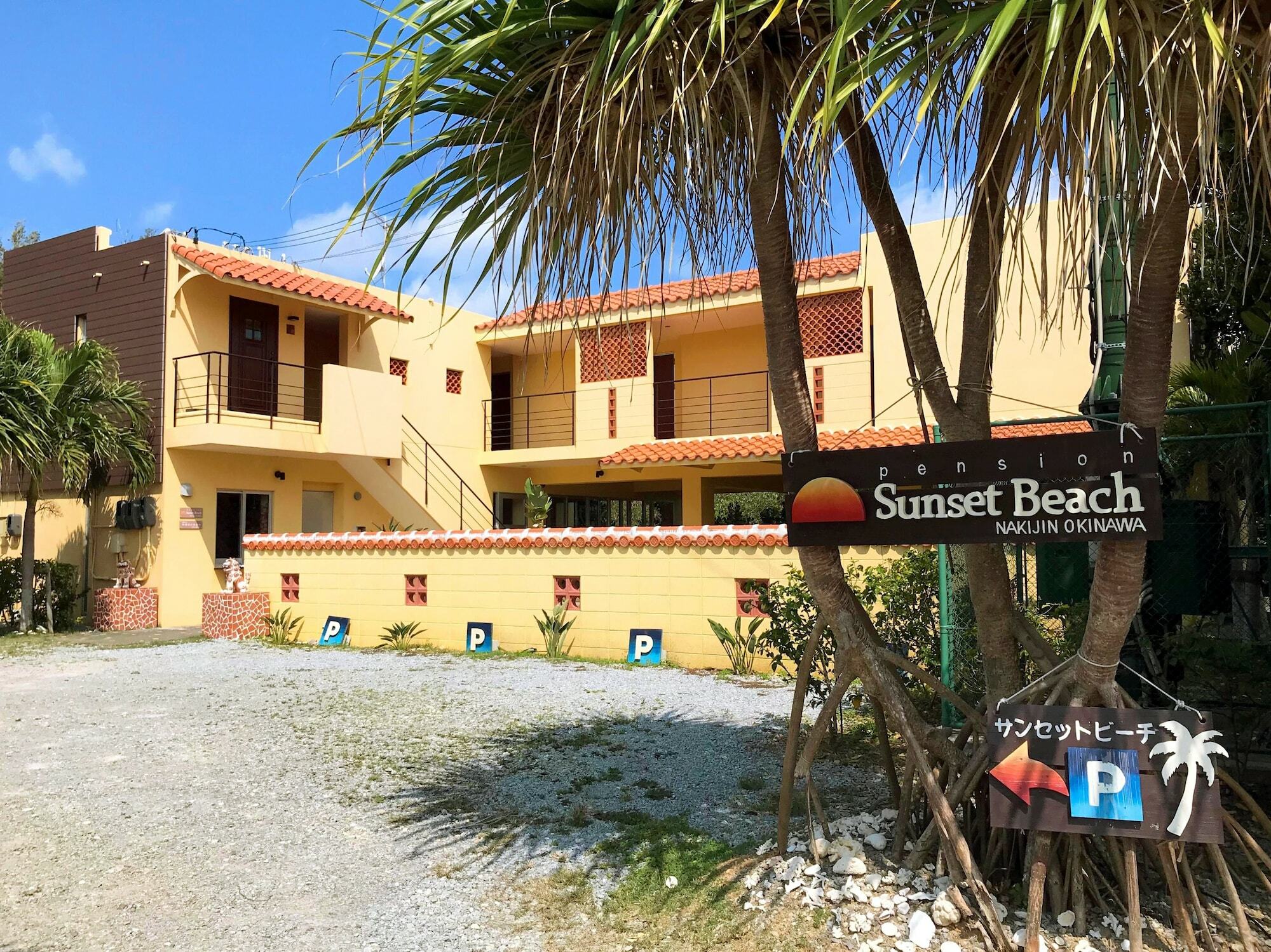 Pension Sunset Beach Nakijin Eksteriør billede